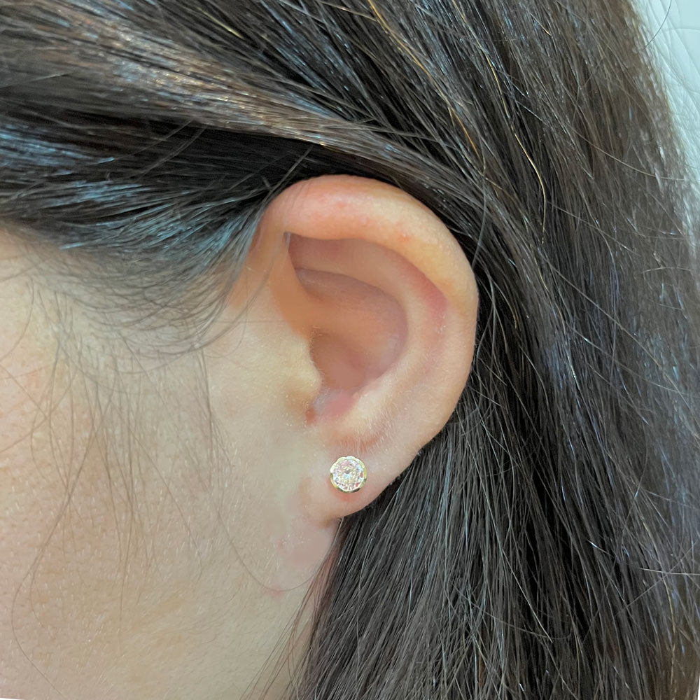 Brinco Solitário 5mm Ouro 18K