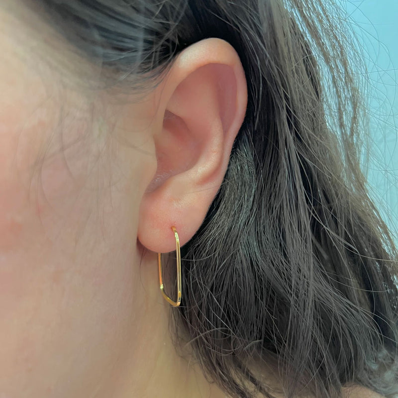 Brinco Argola Retangular 23mm Ouro 18K